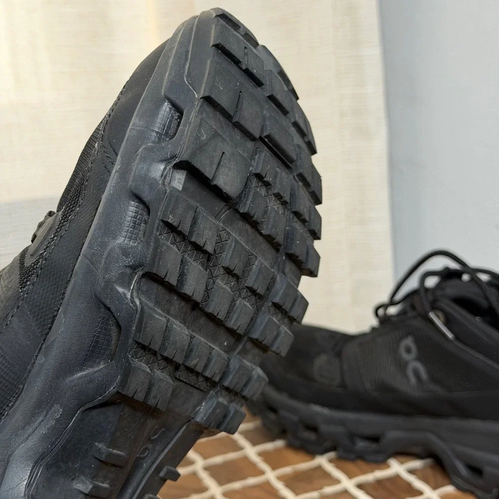 On Cloud Cloudrock Low Waterproof Shoes Black Hiking All Terrian Men's Size 10